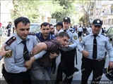Azerbaycan’da ABD Büyükelçiliği önünde protesto