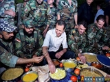 Beşar Esad Cephe Hattındaki Askerlerle İftar Açtı
