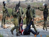 İsrail askerleri Filistinli gençleri hedef aldı